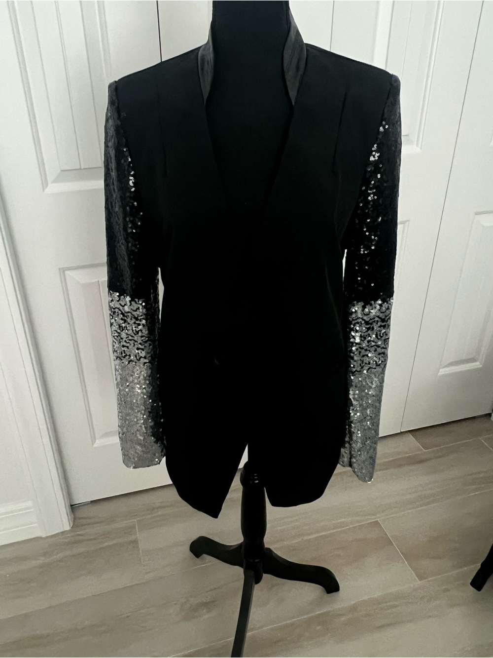 Zanzea Black Blazer with Silver Sequin Ombre Sleeves NWT